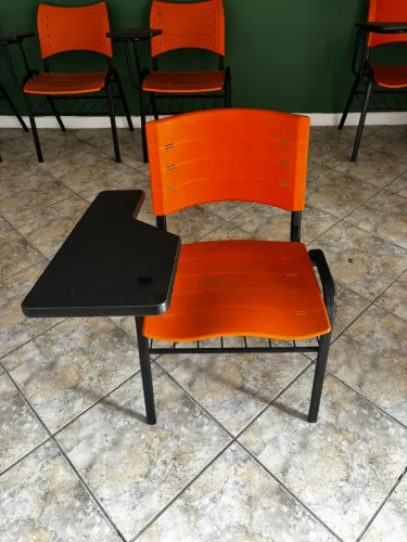 Cadeira universitária com apoio Laranja