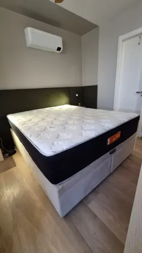 Cama Queen com Baú Probel Hiper Latex Class