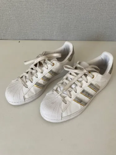 Adidas Originals Superstar Edição Limitada
