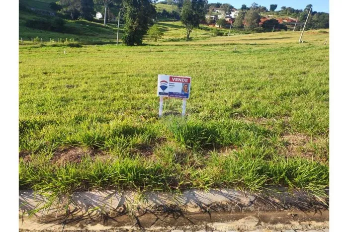 Terreno em Piracaia próximo ao centro com 250 m2