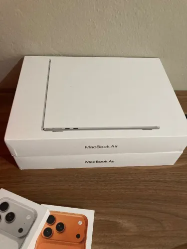 MacBook Air M5 - Starlight