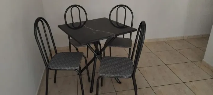 vendas camas e conjunto de jantar 