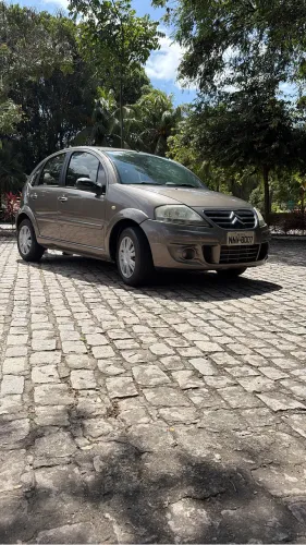 Citroen C3 GLX 1.4/ GLX Sonora 1.4 Flex 8V 5P 2011