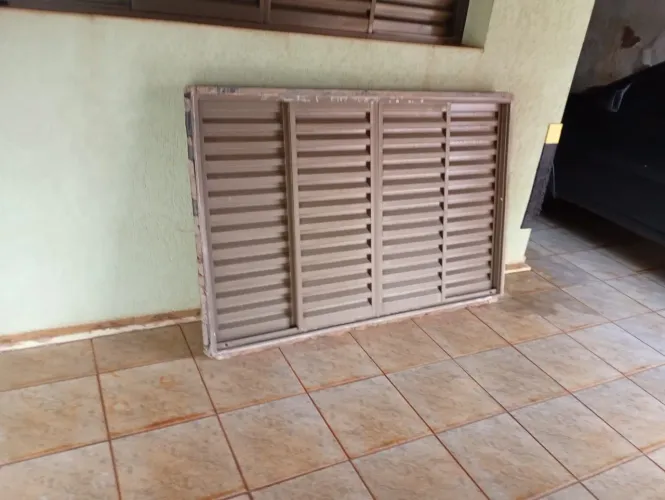 Janela veneziana Ventilar