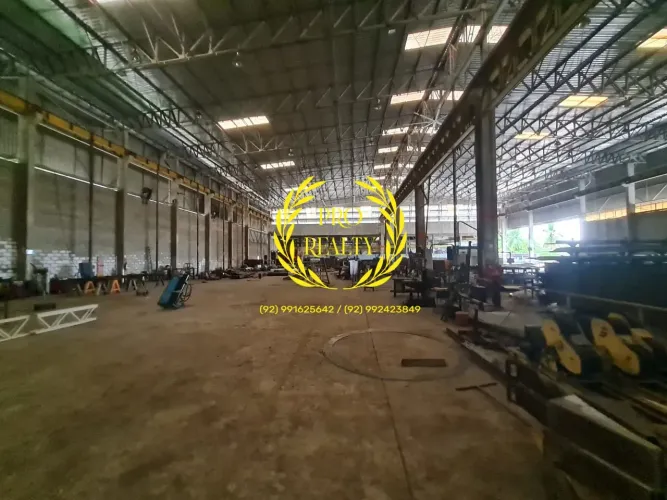 Galpão Habite-se e AVCB 2.100m²  Pé Direito 12 m- Distrito 1