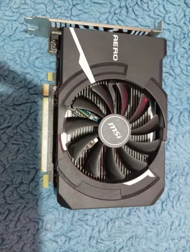 PLACA DE VIDEO RADEON RX 550 4GB (DEFEITO)