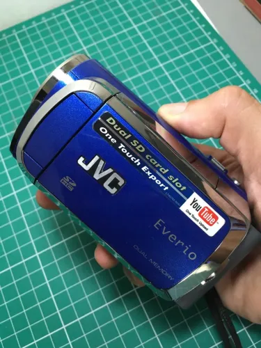 Filmadora JVC Everio 