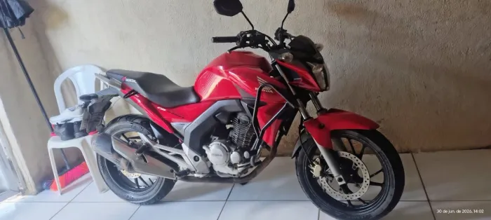 MOTO CB TWISTER 250
