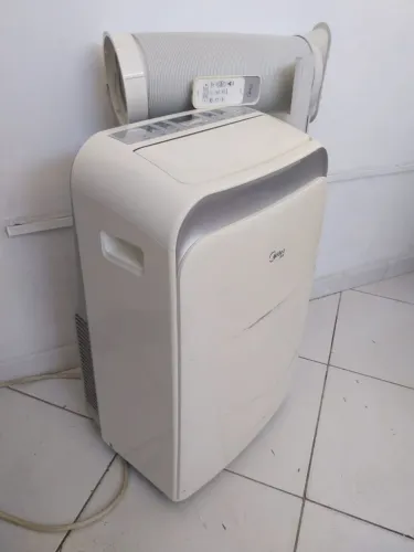 Ar-condicionado Portátil Mídea Liva 12.000 BTUs 127V