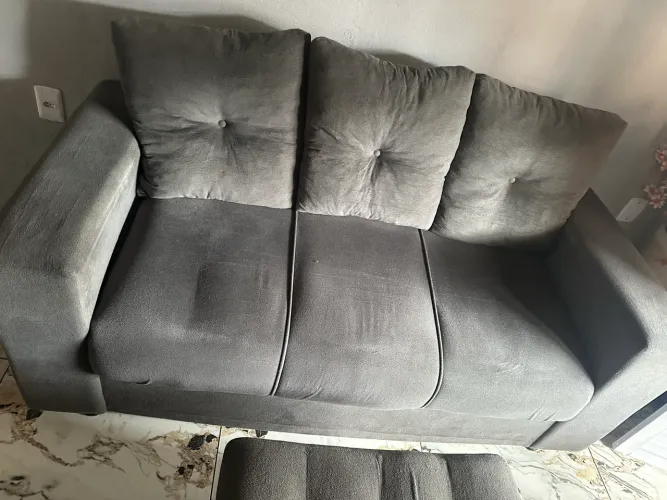 Vende-se Sófa 3 lugares