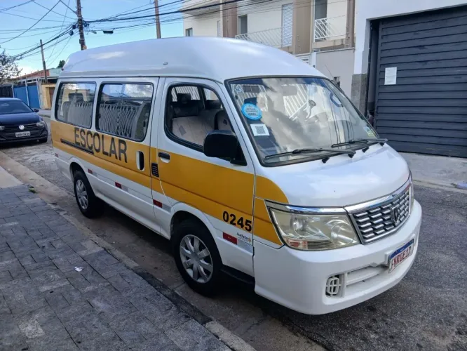 Jinbei Topic Van SL 2.2 8V/ 2.0 16V 4P 2013