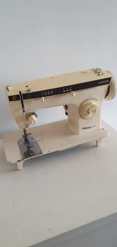Maquina costura singer