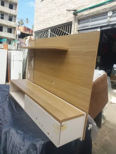 Vende-se Painel de MDF pra TV. Valor 250,00.