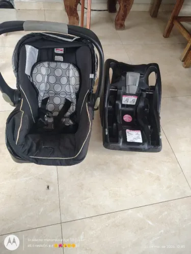 Bebê conforto com base