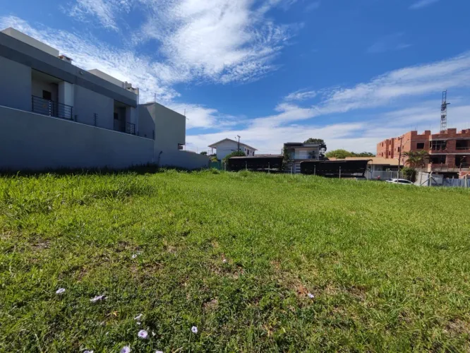 Terreno de 480 m² próximo à rodoviária