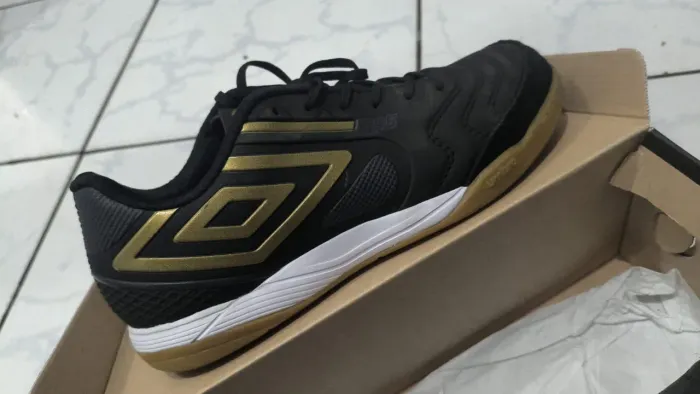 Chuteira Umbro Pro 5 Bump - Futsal