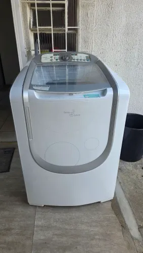 Máquina de lavar Electrolux NAO FUNCIONA