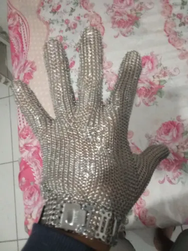 Vendo Luva de Aço
