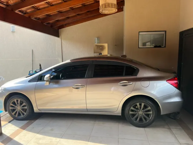 Honda Civic Sedan LXS 1.8/1.8 Flex 16V Mec. 4P 2014