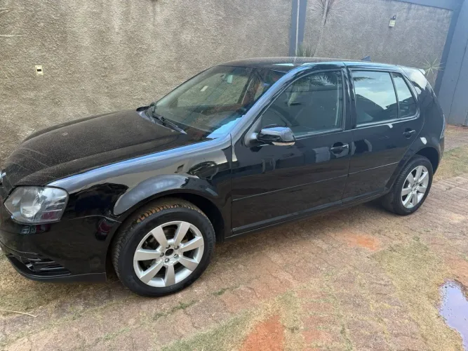 Volkswagen Golf Sportline 2.0 MI Total F. 8V Tip. 2011