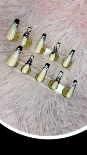 POSTIÇA DE LUXO~PRONTA ENTREGA