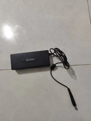 Carregador universal notebook