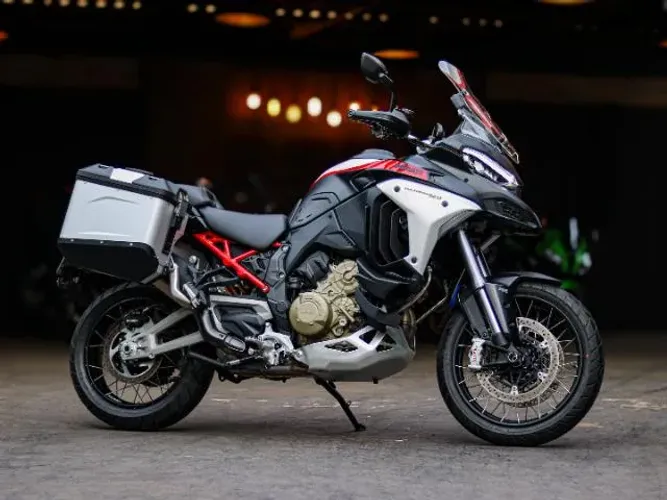 DUCATI MULTISTRADA 1160 V4 Rally 1100 cc 