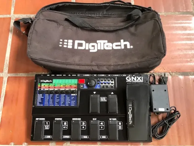 Pedaleira/interface Gnx3000 Digitech(Voz e Guitarra) parcelo no Olxpay/ML avalio troca