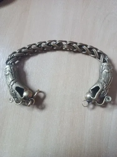 PULSEIRA ARTESANAL (Prata 950 - 95,%) CABEÇAS DE DRAGÃO PROTEÇÃO E PROSPERIDADE 96g 25cm