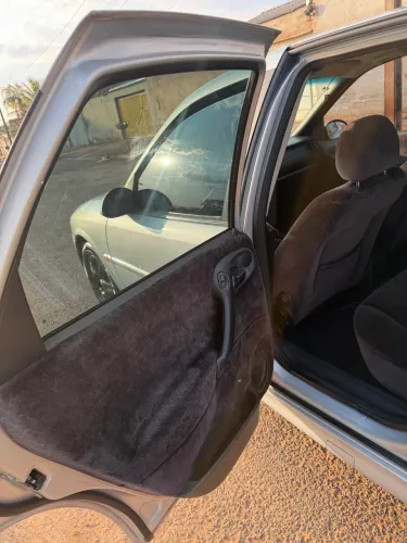 Chevrolet Vectra CD 2.2 16V / 2.0 16V Mec./aut. 2001