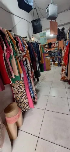 Passo uma loja de moda feminina e masculina