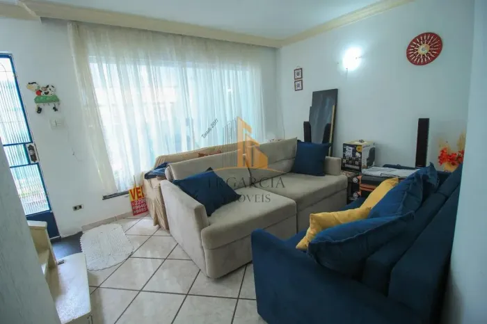 Sobrado à venda no Tatuapé com 3 dormitórios, 2 vagas -130m²