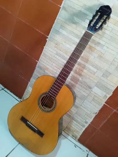 Violão Giannini SonicXSeries Acústico Cordas de Nylon R$ 240,00