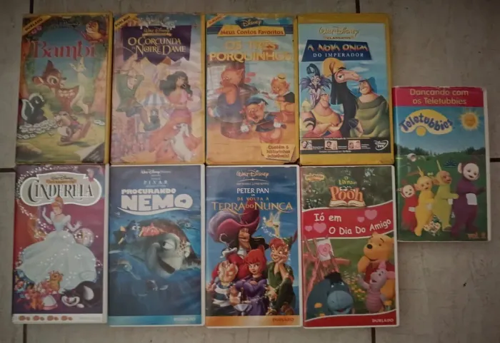 Lote com 9 fitas VHS de Filmes Infantis