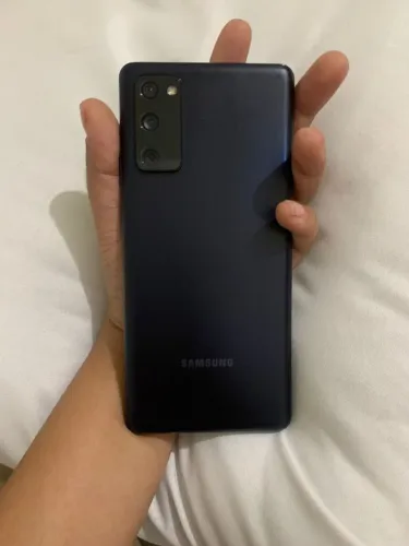 Samsung S20 FE Seminovo + Carregador Original | Conservado!
