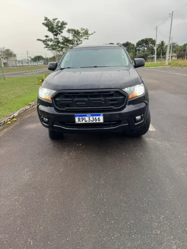 Ford Ranger Black 2.2 4X2 CD Diesel AUT 2023