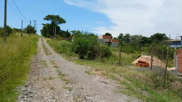 TE248 - Chác. 1.000,00m² à venda no Vida Nova; casa 2 dorm. em obra, energia, internet!