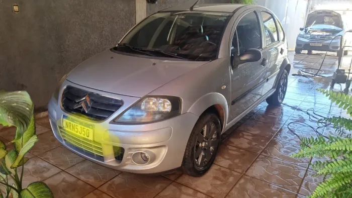 Citroen C3 GLX 1.4/ GLX Sonora 1.4 Flex 8V 5P 2012