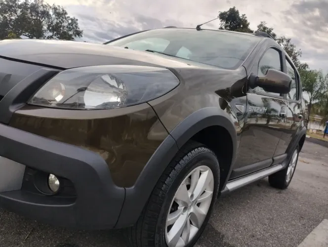 Renault Sandero Stepway Hi-power 1.6 8V 5P 2014