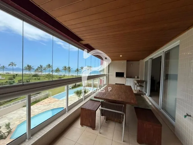 Apartamento, vista para o mar, à venda em Riviera de São Lourenço