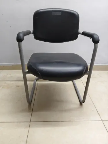 Cadeira em COuro
