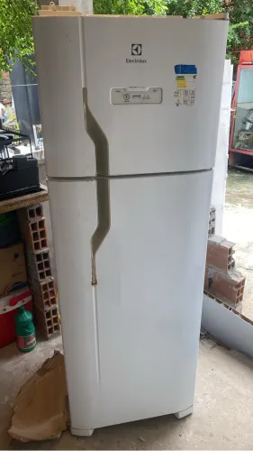 Geladeira Frost Free Eletrolux 127v