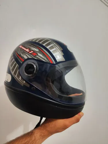CAPACETE SEMI-NOVO