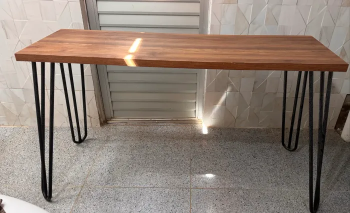 Mesa/rack pés rústicos
