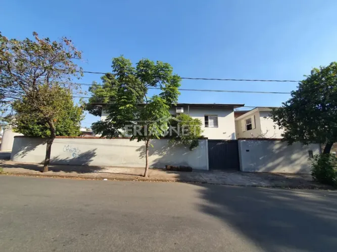 Casa sobrado á venda no bairro Cidade Jardim em Piracicaba