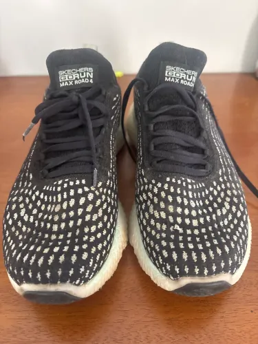Tenis Skechers GORUN MAX ROAD 4