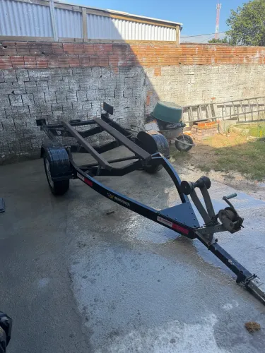 Vendo carretinha de reboque Jet ski 