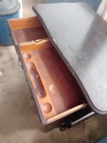 Vendo Mesa estilo colonial em ótimo estado