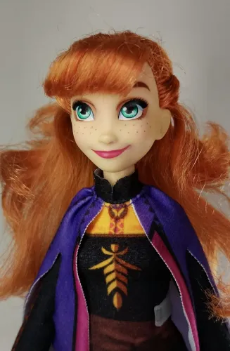 Boneca Anna Frozen 2