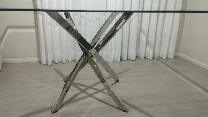 Vende - se mesa de vidro